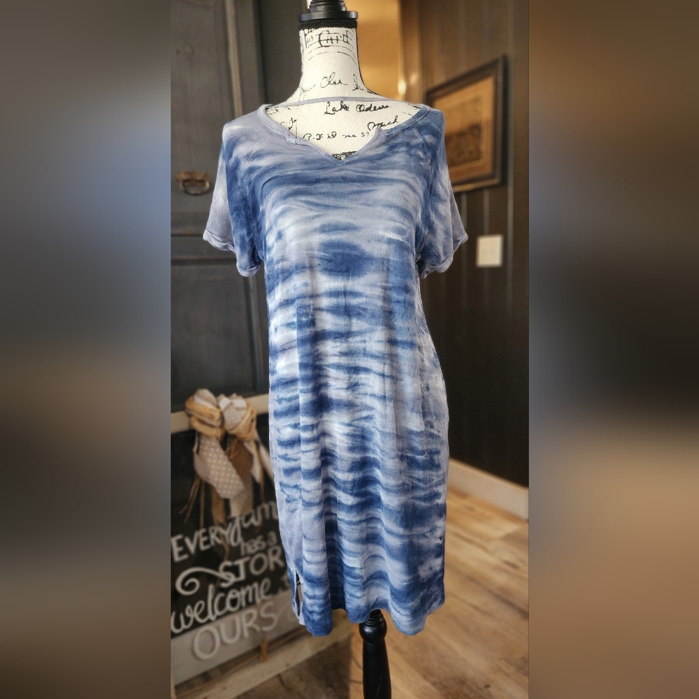 Cable & Gauge Tie-dyed T-Shirt Dress